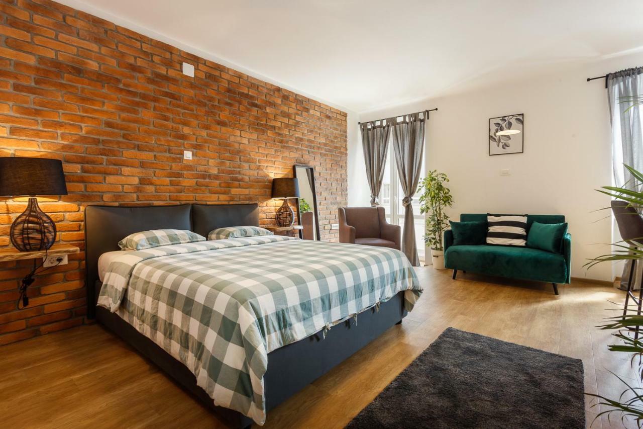 Central Rijeka Apartments Ciottina 24 Bagian luar foto
