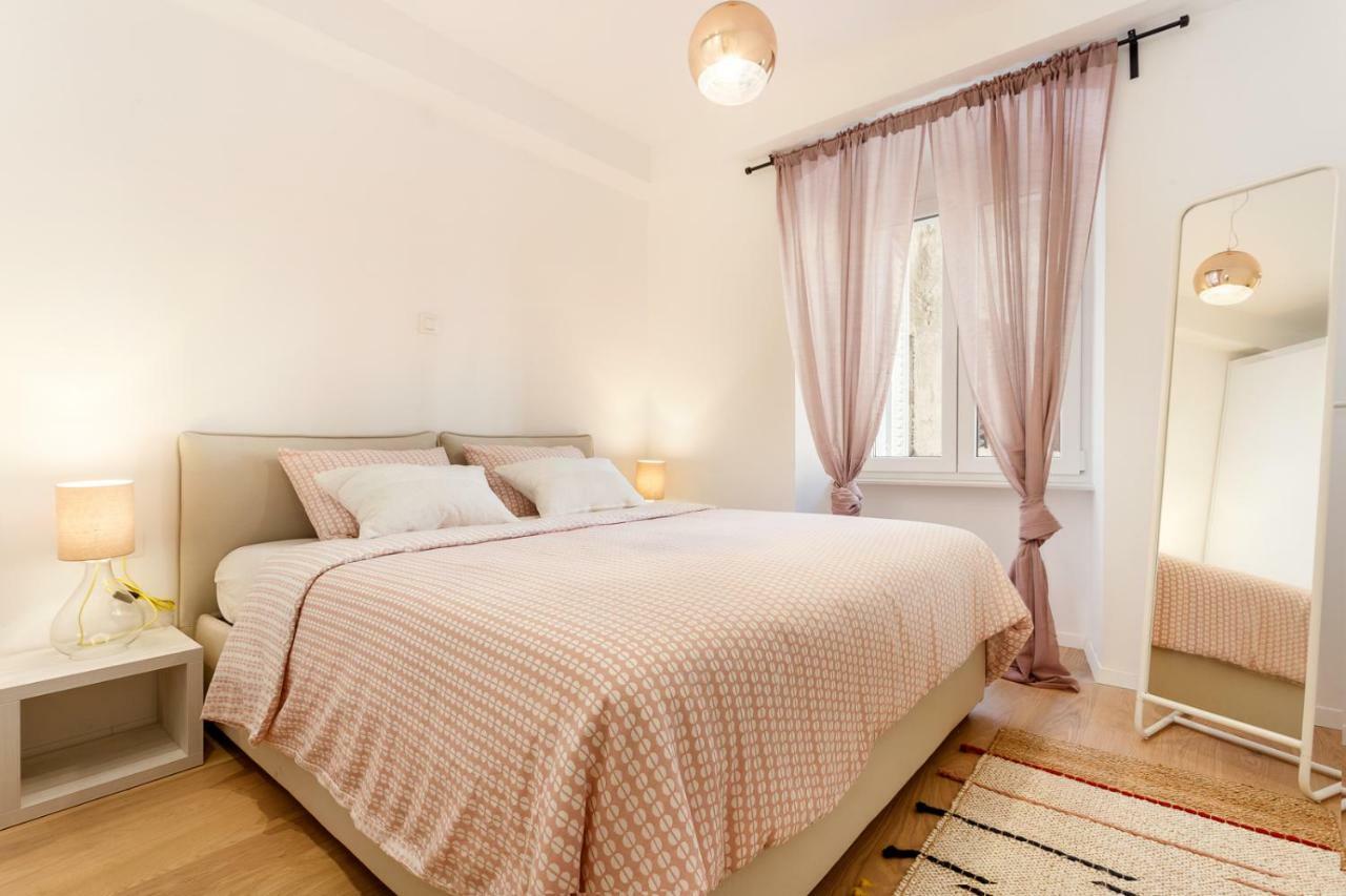 Central Rijeka Apartments Ciottina 24 Bagian luar foto