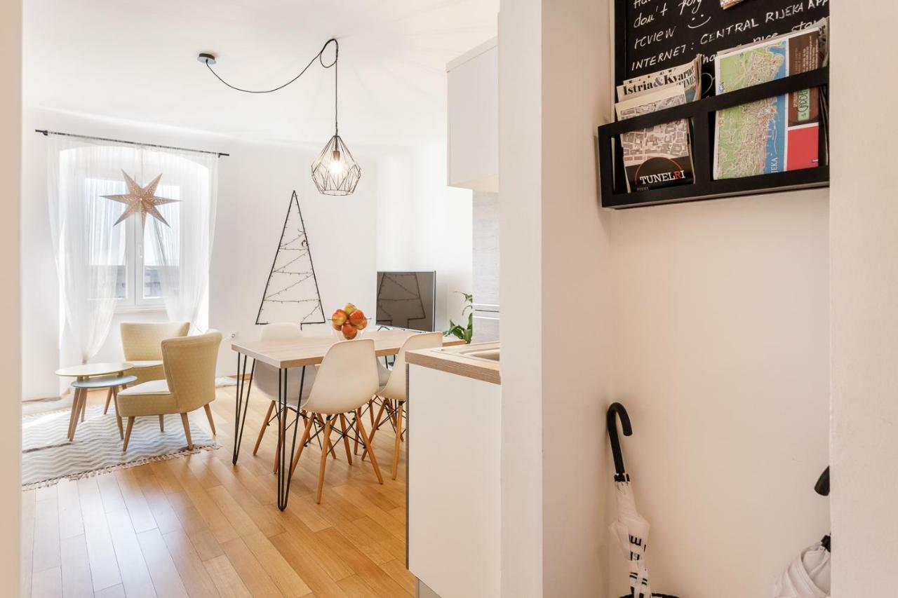 Central Rijeka Apartments Ciottina 24 Bagian luar foto